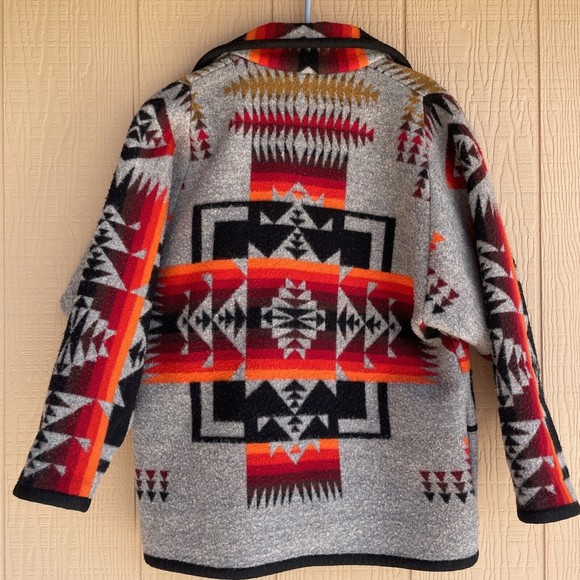 VINTAGE PENDLETON BEAVER STATE AZTEC SOUTHWEST Blanket JACKET shawl coat - Picture 14 of 14
